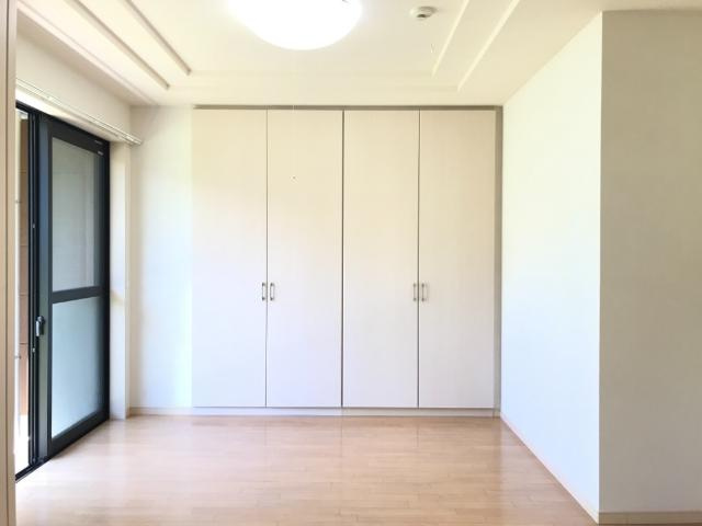 【内装】 | ウィステリア　スプリングス | 洋室