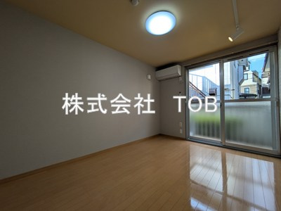 【居間・リビング】 | プレジール・クレール | 洋室6帖