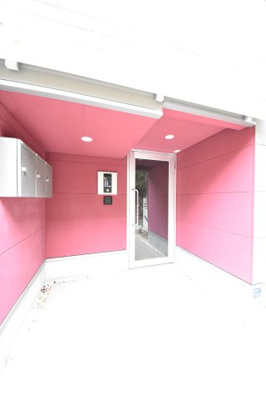 【エントランス】 | パロス山本通りルキアス