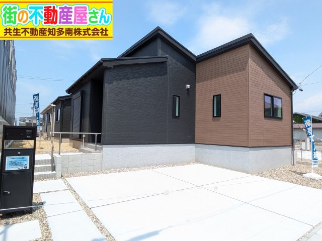 リナージュ常滑市保示町6丁目　4号棟