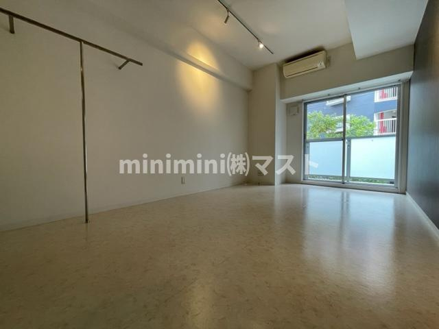 カーサリック同心の居間・リビング