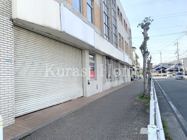 【玄関】 | 三郷駅前ビル（1階・2階）