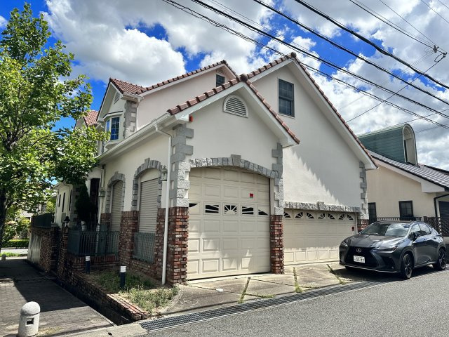 三田市ゆりのき台2丁目戸建ての外観