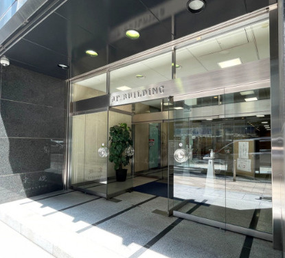 大阪JPビルのエントランス|清潔なエントランスです