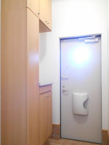 アドラブール　Ｂの玄関