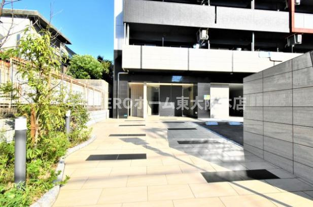 ラシーヌ天王寺町南のエントランス