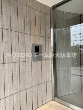 ラシーヌ天王寺町南のエントランス