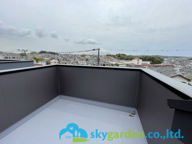 藤沢市藤が岡3丁目　新築戸建　全2棟A号棟のバルコニー|バルコニーがあります