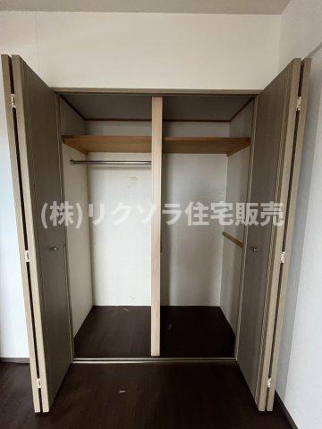 ロイヤルシャトーねやがわオークビルの収納|クローゼット
■物件内覧・資金計画相談・住宅ローン相談、リフォーム相談、お問合せ受付中■
※当日・翌日のご内覧、ご相談はお電話でのお問合せがスムーズです！