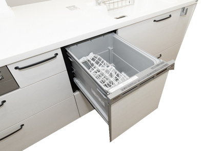 【その他】 | ライフフィールド光明台2丁目Ⅵ | 【食洗機】食器を一気に丸洗いでき、家事の時短や節水にもなる食洗機搭載。手肌にも優しく、手荒れ対策にも！（プラン例で採用される設備）