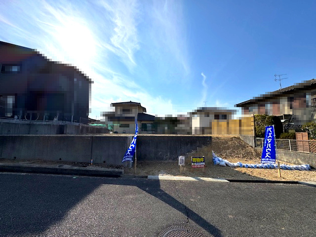 【外観】 | ライフフィールド光明台2丁目Ⅵ | 緑豊かな周辺環境は、季節の移り変わりを感じられ、日々の疲れもリフレッシュできそうです。