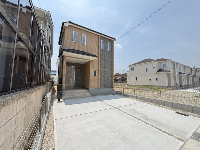 ハートフルタウン天白区海老山2期｜名古屋市の戸建ならホームアップの駐車場|並列2台駐車可能