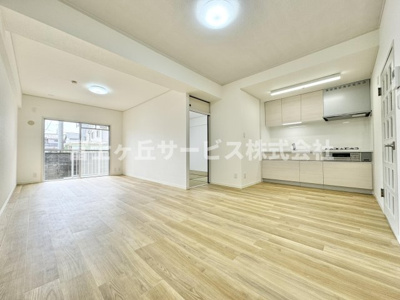 【居間・リビング】 | サンコーポ大岩 中古マンション | リビングダイニングです