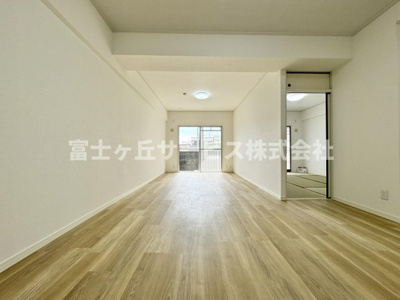 【居間・リビング】 | サンコーポ大岩 中古マンション | リビングです