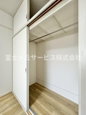 【収納】 | サンコーポ大岩 中古マンション | 洋室にある収納スペースです