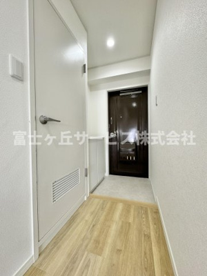 【玄関】 | サンコーポ大岩 中古マンション | 収納もある玄関です