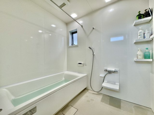 つくば市流星台中古戸建の浴室