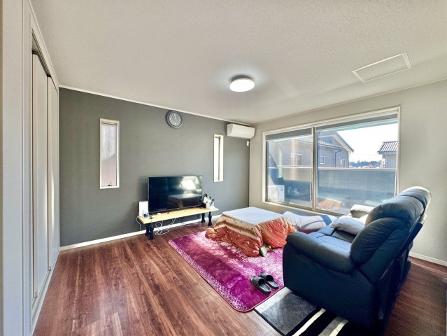 つくば市流星台中古戸建の居間・リビング