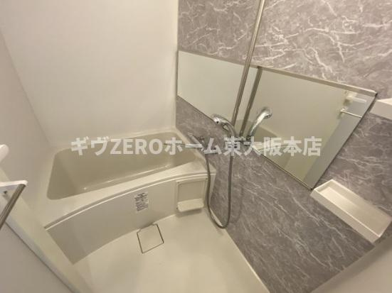 Spl endi de NAMBAⅠⅠⅠの浴室