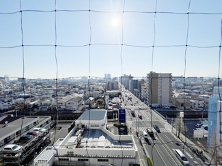 【展望】 | 眼前に広がる空の雄大さと、このお部屋の自慢の一つである「眺望」をご覧ください。毎日、この景色を独り占めできる新生活に夢が広がります。～即日のご見学可能～　お問合せはお気軽にどうぞ。