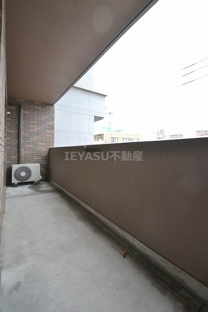 蘭ビルのバルコニー