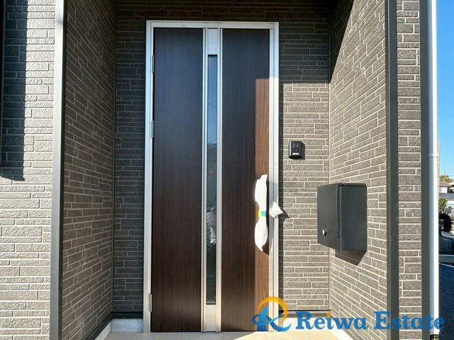 新築戸建　茅ヶ崎市柳島2丁目の玄関