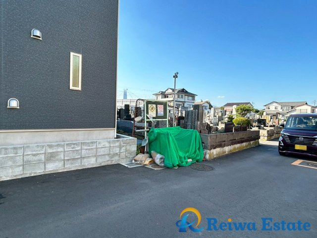 新築戸建　茅ヶ崎市柳島2丁目の前面道路含む現地写真