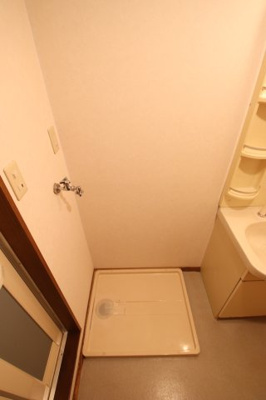 【設備】 | グリーンガーデンハイツ | 室内洗濯機置場