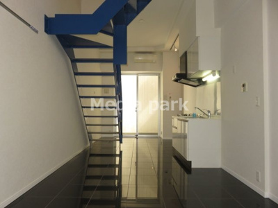 【居間・リビング】 | ステージグランデ宮崎台 | 同物件別のお部屋の参考写真です。