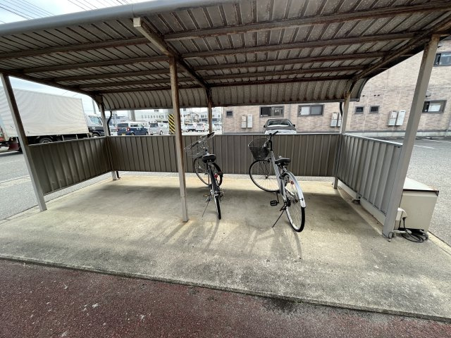 ロイスライブK　A棟　B棟（20世帯中20世帯入居）の駐輪場|A棟、B棟で一か所ずつあります。