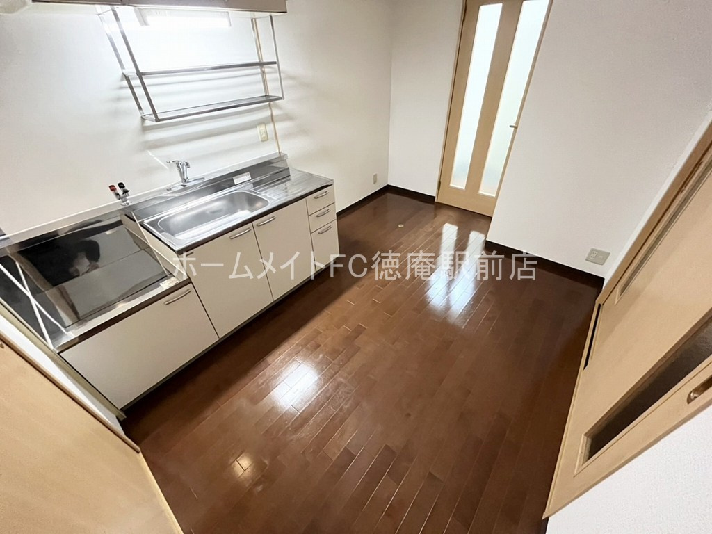 大阪市鶴見区今津南１丁目の賃貸マンションの居間・リビング