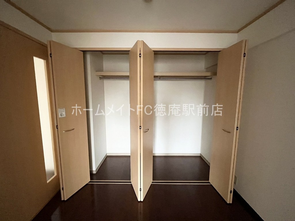 大阪市鶴見区今津南１丁目の賃貸マンションの収納