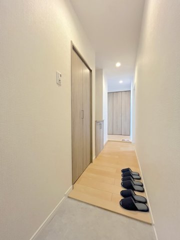 皐月マンション那の川の玄関