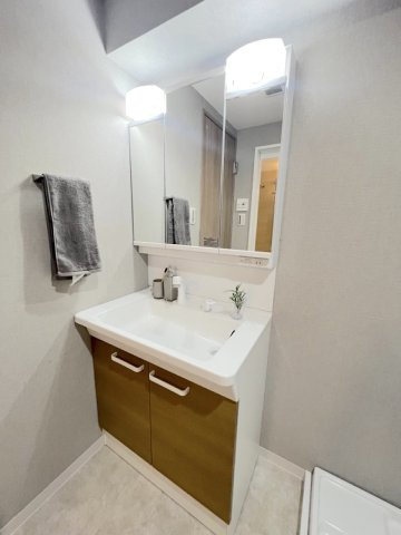 皐月マンション那の川の独立洗面台