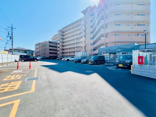 サンクレイドル高崎ガーデンコートの駐車場|駐車場スペースも広く、駐車も楽々♪