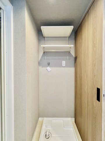 サンクレイドル高崎ガーデンコートのランドリースペース|洗濯機を設置してもゆとりのある空間◎