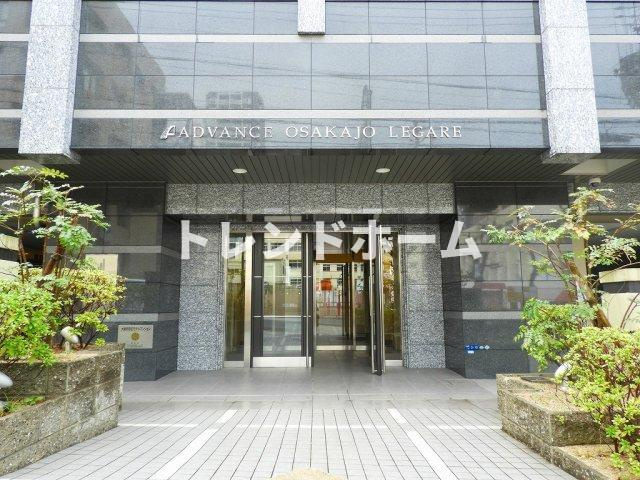 アドバンス大阪城レガーレのエントランス|選べる家電プランあり！！