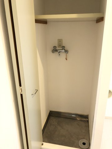 オークヒルズの設備|洗濯機置場