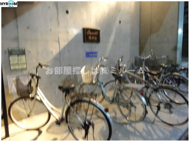カスティーロ松ヶ丘のその他共用部分|駐輪場