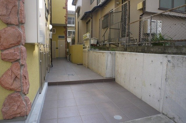 カスティーロ松ヶ丘のエントランス|エントランス