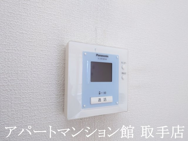 シャーメゾン白山のセキュリティ|モニター付きインターホン