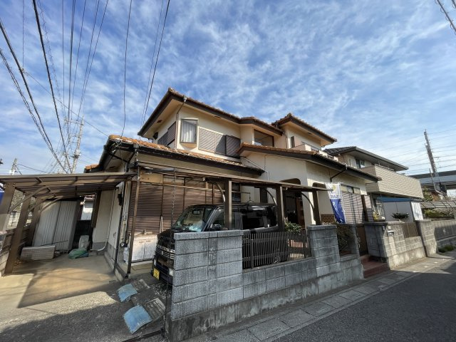 北足立郡伊奈町大字小室　中古戸建の外観|きれいな外観です