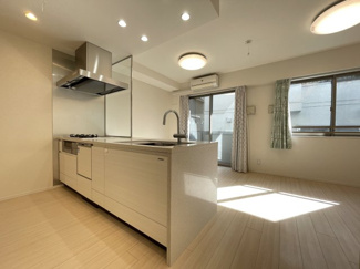 【居間・リビング】 | トワイズ成城