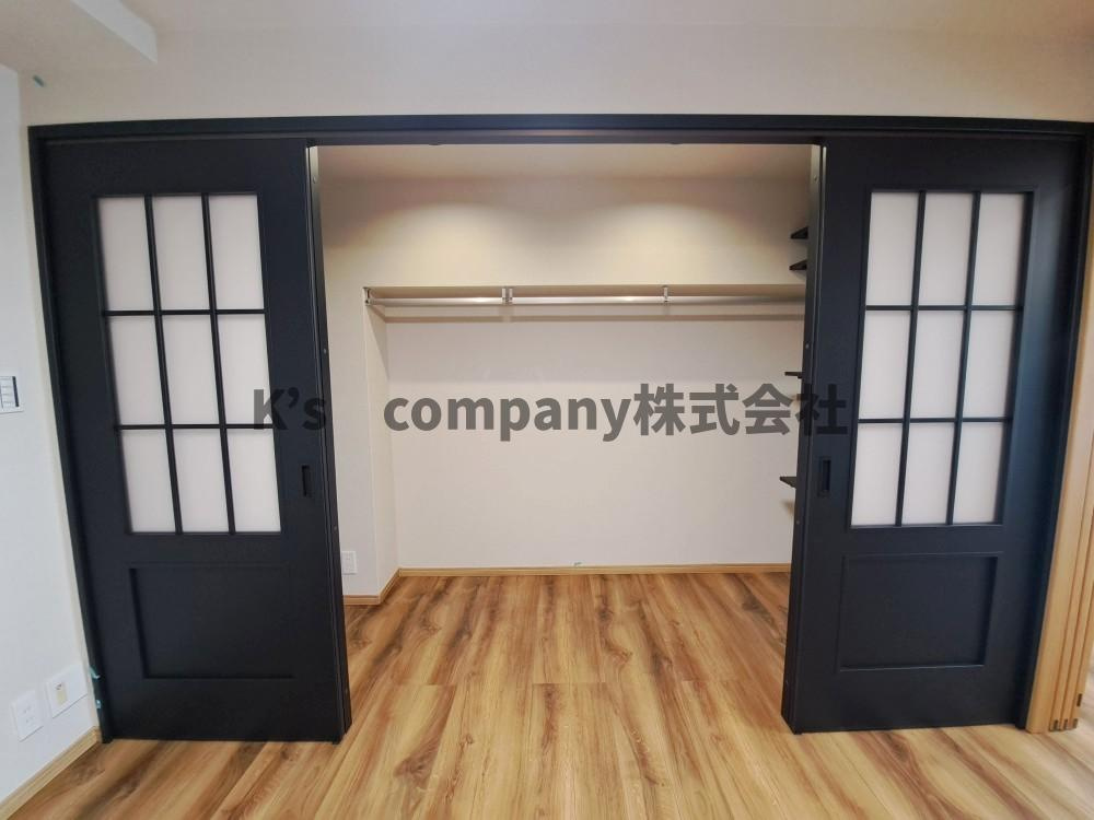 ●茅ヶ崎市緑が浜　オクトピア緑が浜　の収納|洋室5.4帖にはウォークインクローゼットが付いています◇