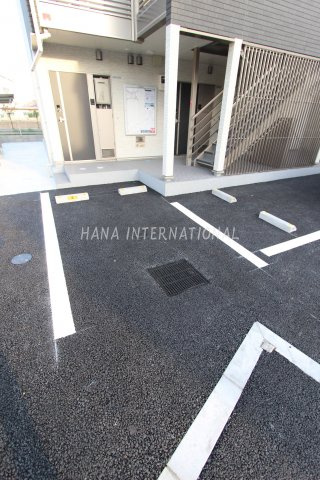 コモドラウムの駐車場
