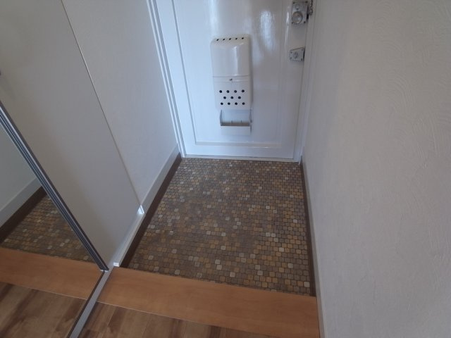 第２豊田ビルの玄関