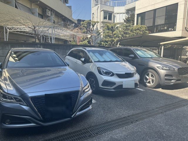 パーク・ハイム白山の駐車場