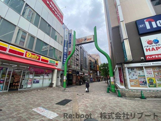 カネコビルの周辺