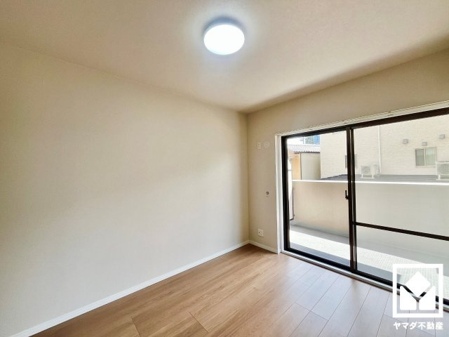 朝日プラザ伏見東の洋室