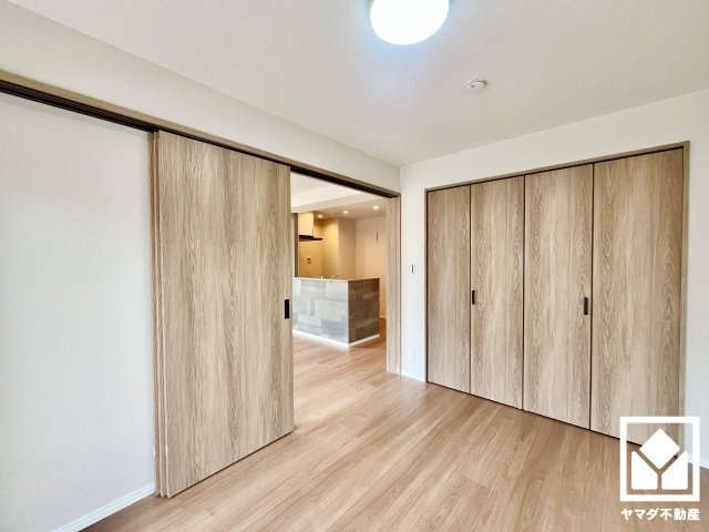 朝日プラザ伏見東の洋室